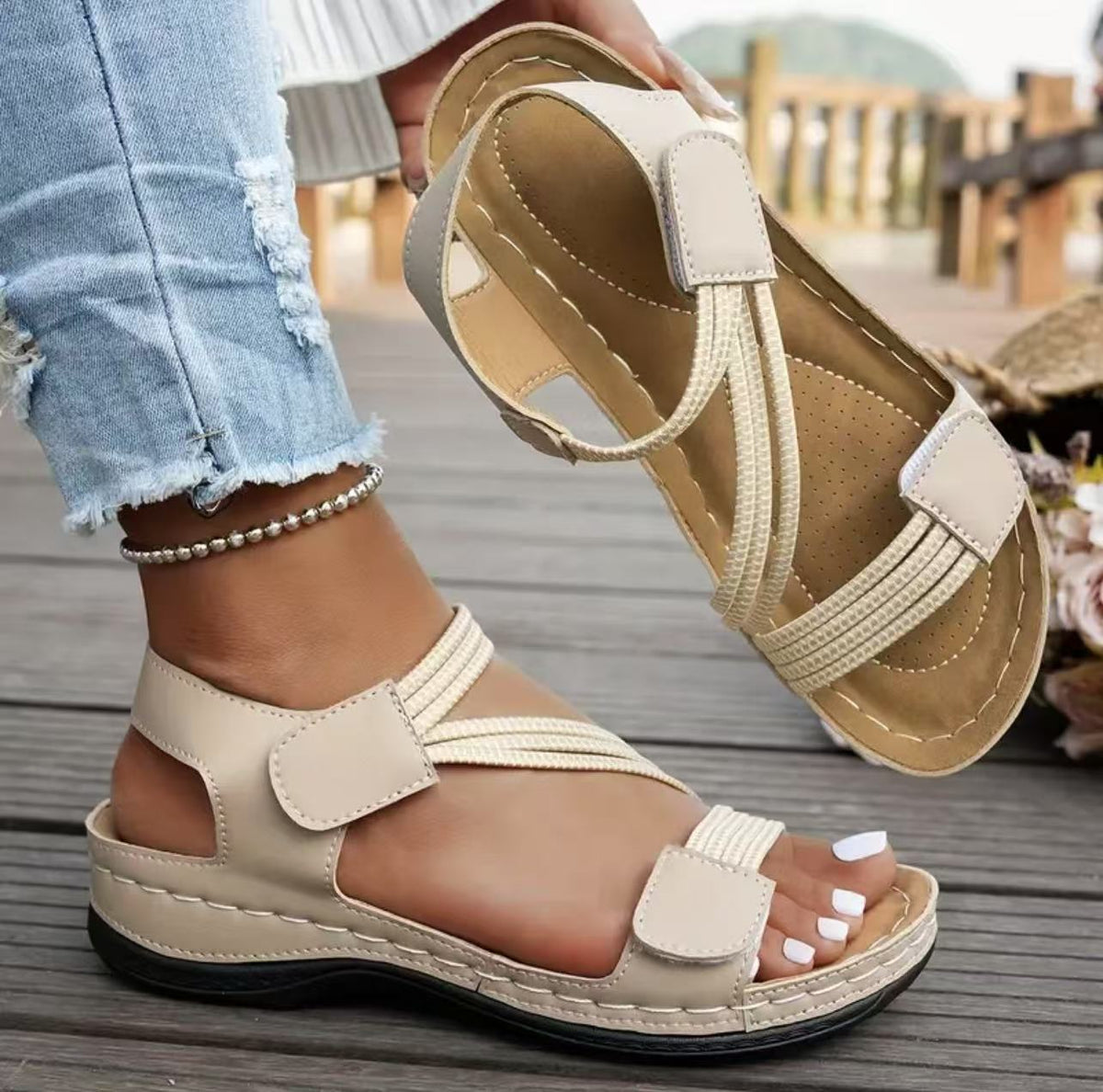 Leila- Lightweight Orthopedic Sandals